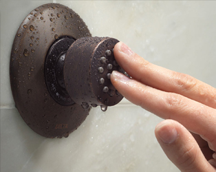 Touch-Clean spray holes