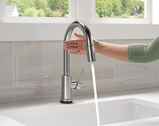 Kitchen Touch2O Technology with Touchless